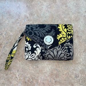 VERA BRADLEY WALLET WRISTLET